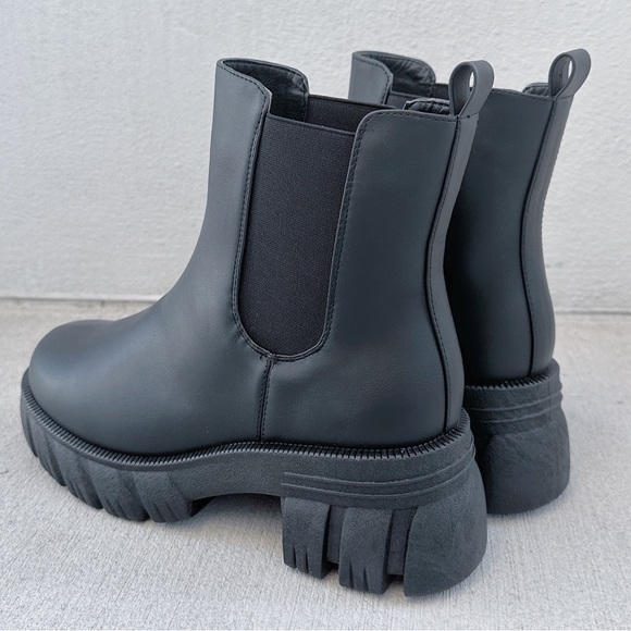 Black Chunky Chelsea Platform Lugged Sole Boots - SALE - Picture 4 of 9